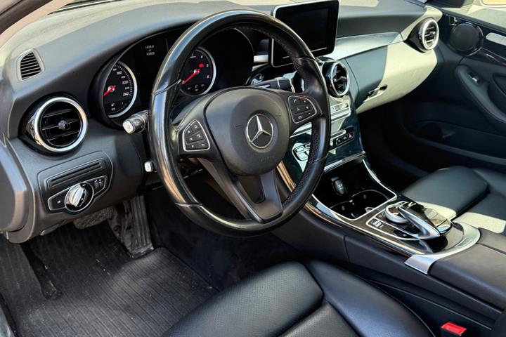 Brun Mercedes C200 d fra 2016