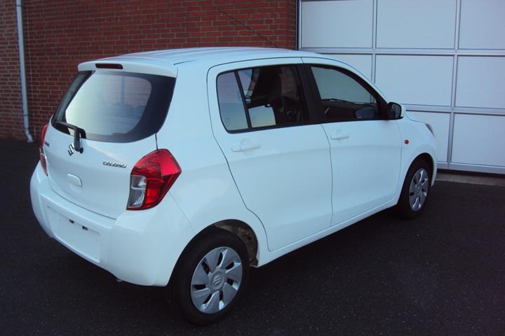 Hvid Suzuki Celerio fra 2020