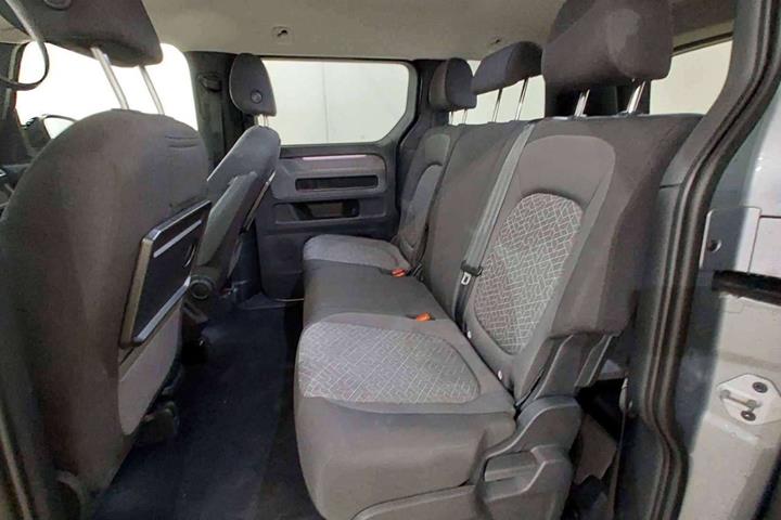 Sølv VW ID.Buzz fra 2024