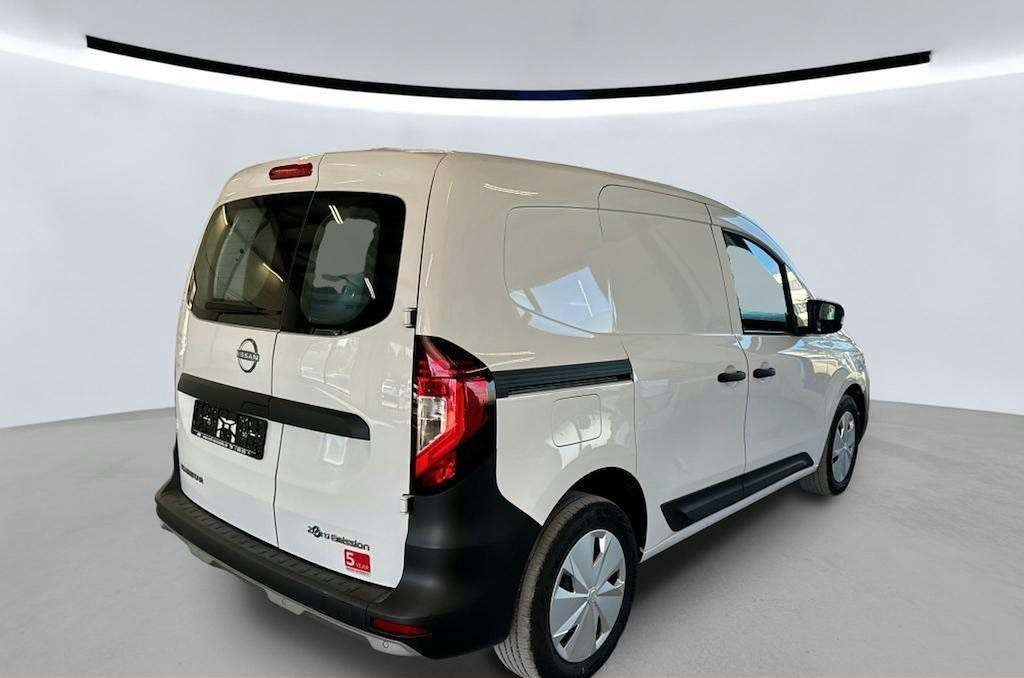 Hvid Nissan Townstar fra 2023