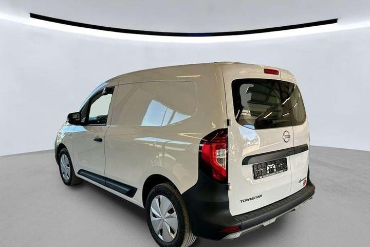 Hvid Nissan Townstar fra 2023