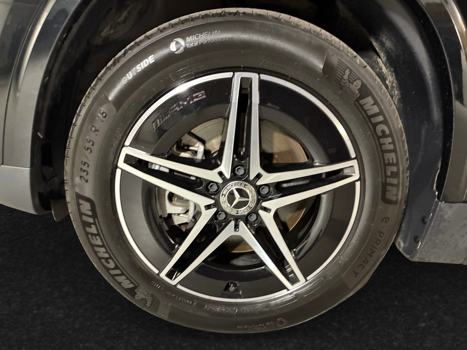 Sort Mercedes EQA250+ fra 2025