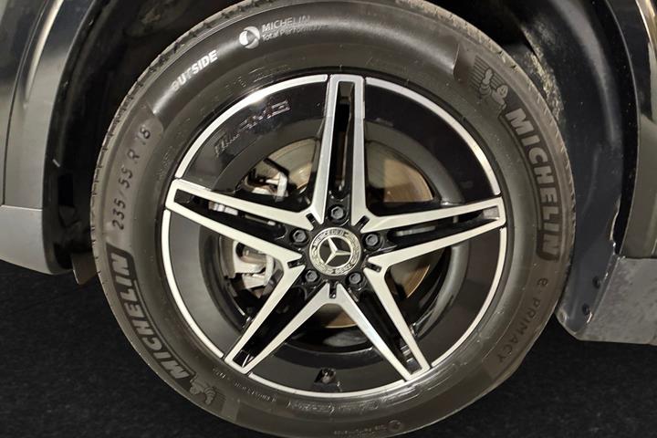Sort Mercedes EQA250+ fra 2025