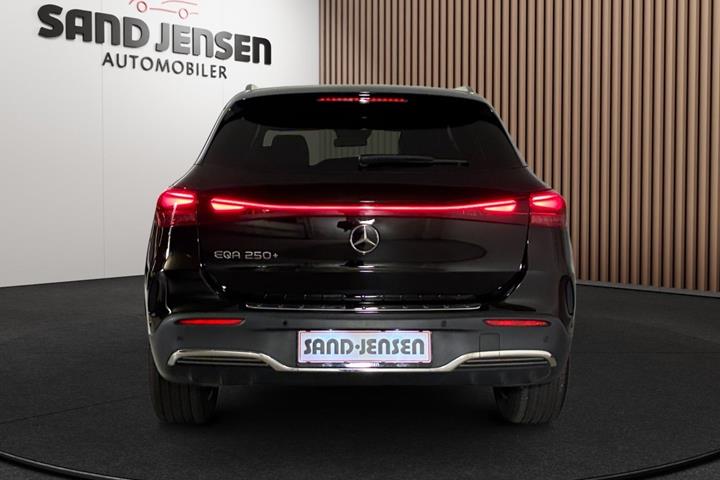 Sort Mercedes EQA250+ fra 2024