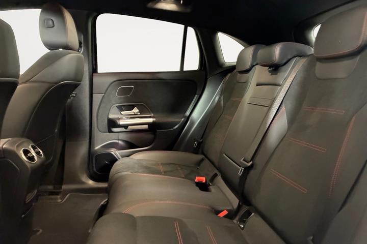 Sort Mercedes EQA250+ fra 2024