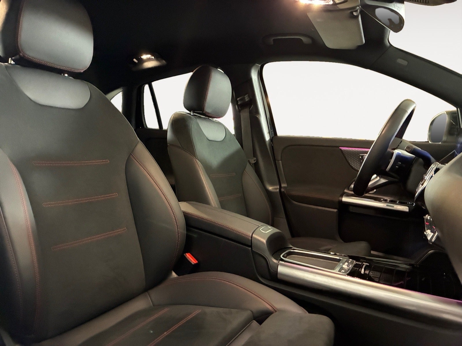 Sort Mercedes EQA250+ fra 2025
