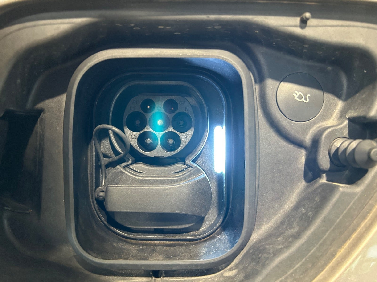 Orange Polestar 2 fra 2023