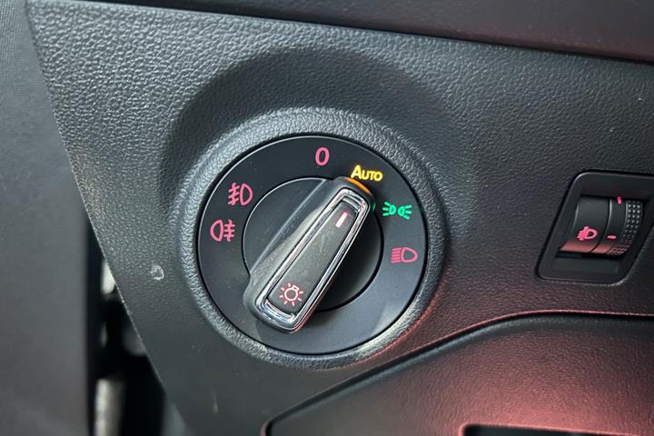 Grå Seat Leon fra 2017