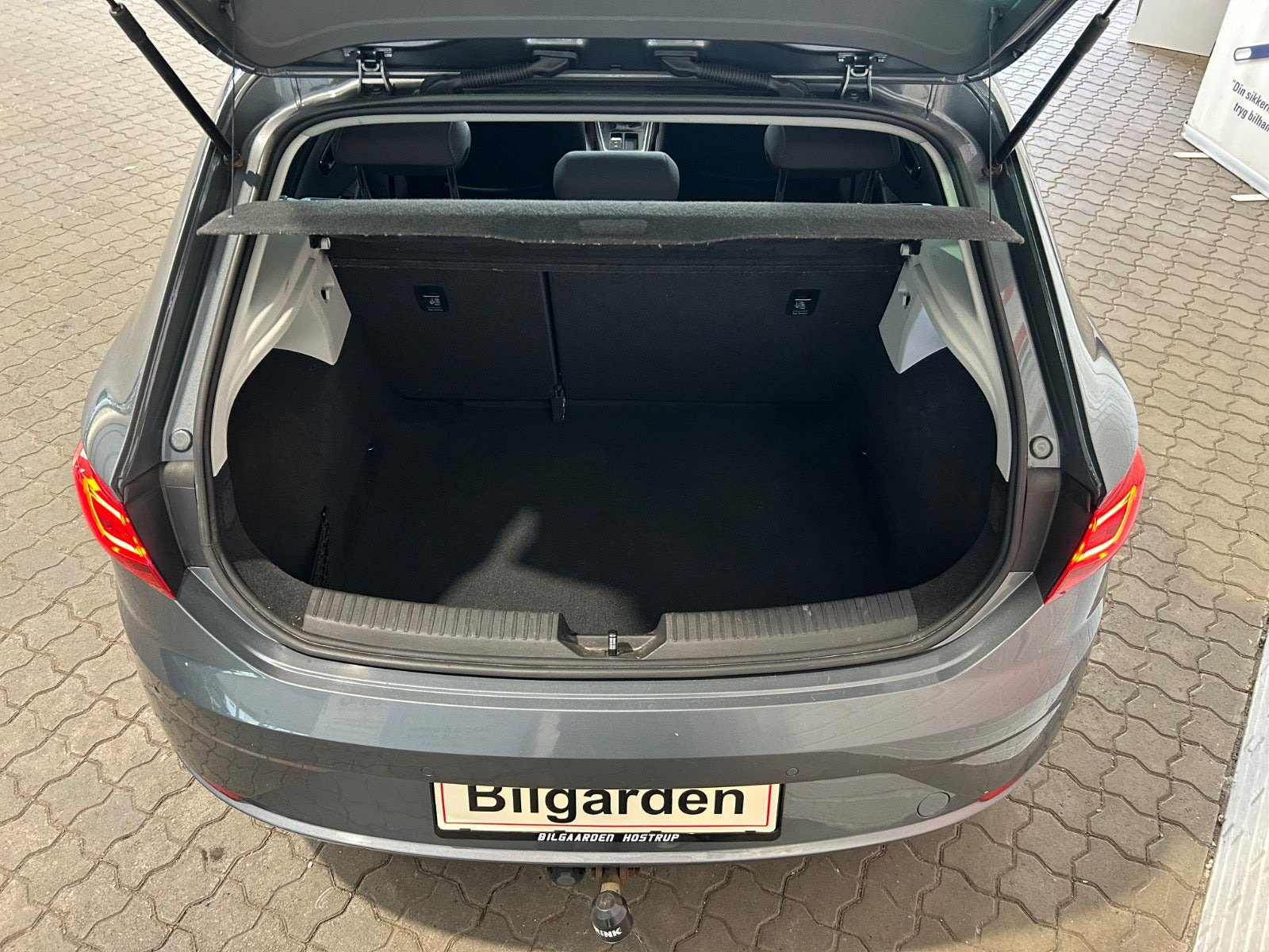 Grå Seat Leon fra 2017