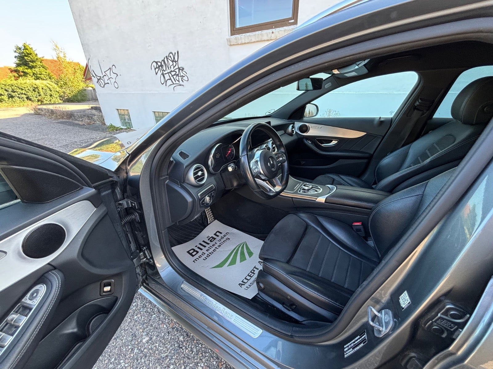 Grå Mercedes C220 d fra 2018