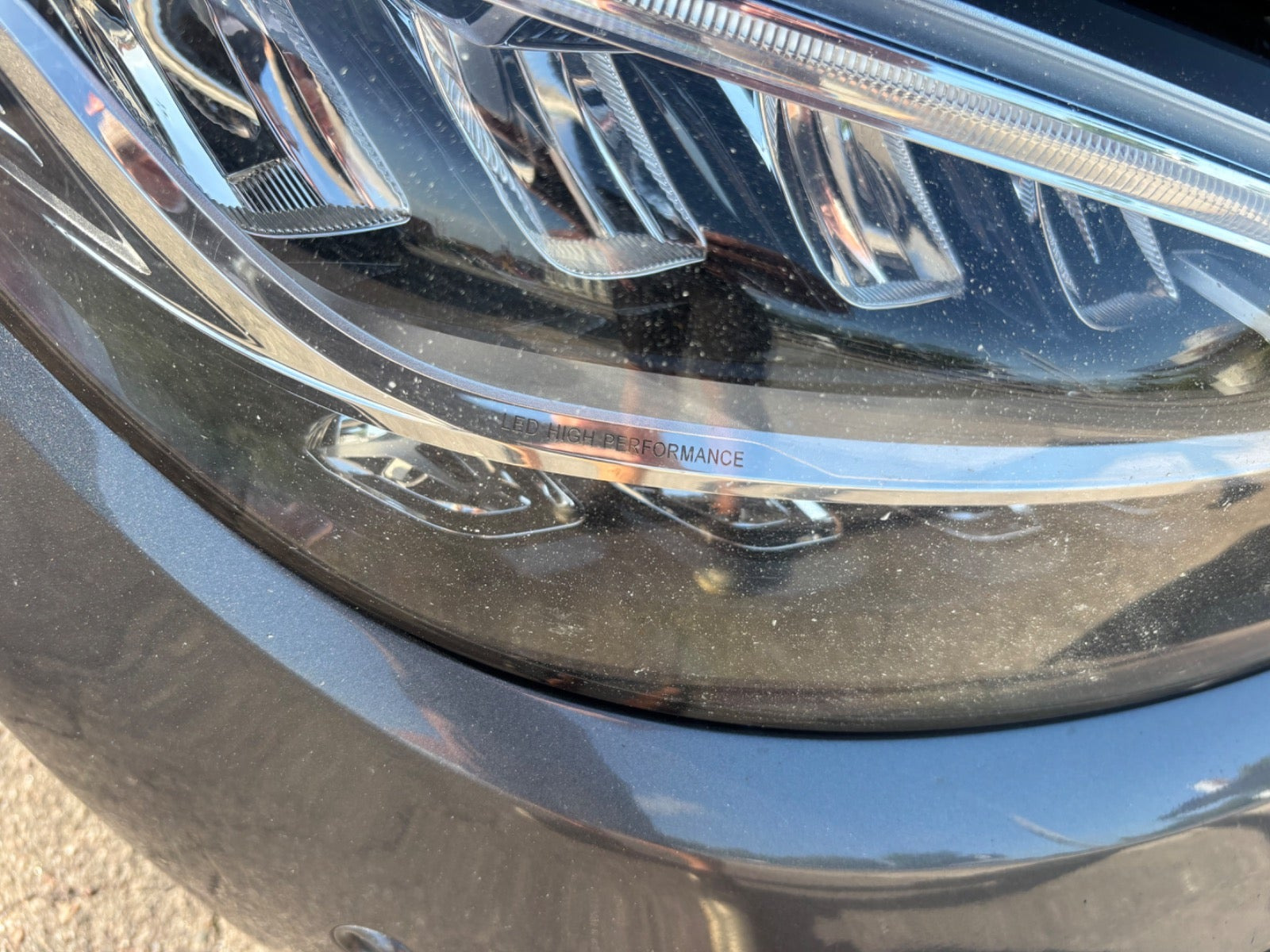 Grå Mercedes C220 d fra 2018