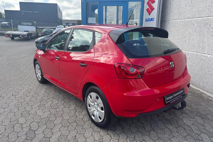 Rød Seat Ibiza fra 2016