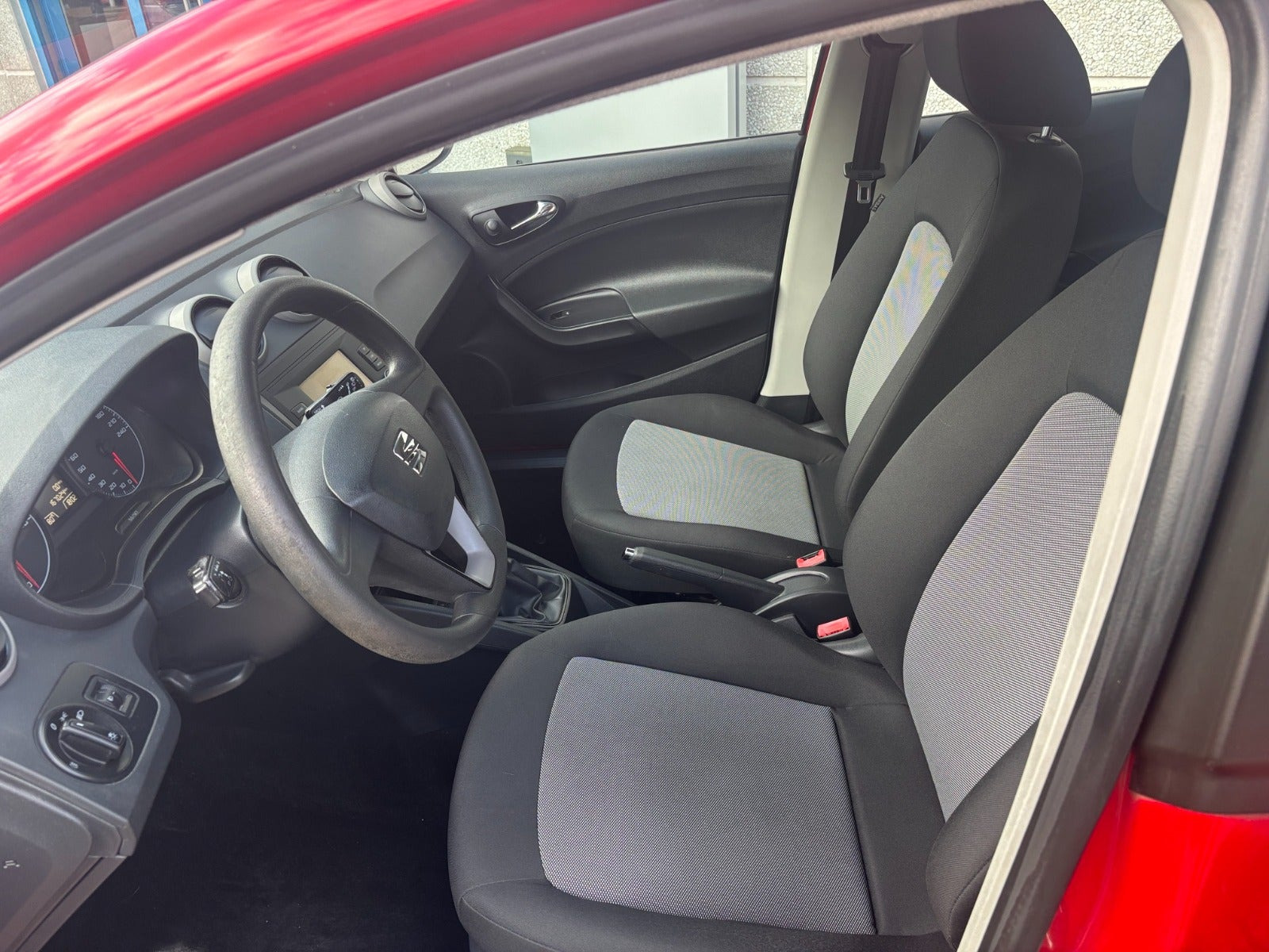 Rød Seat Ibiza fra 2016