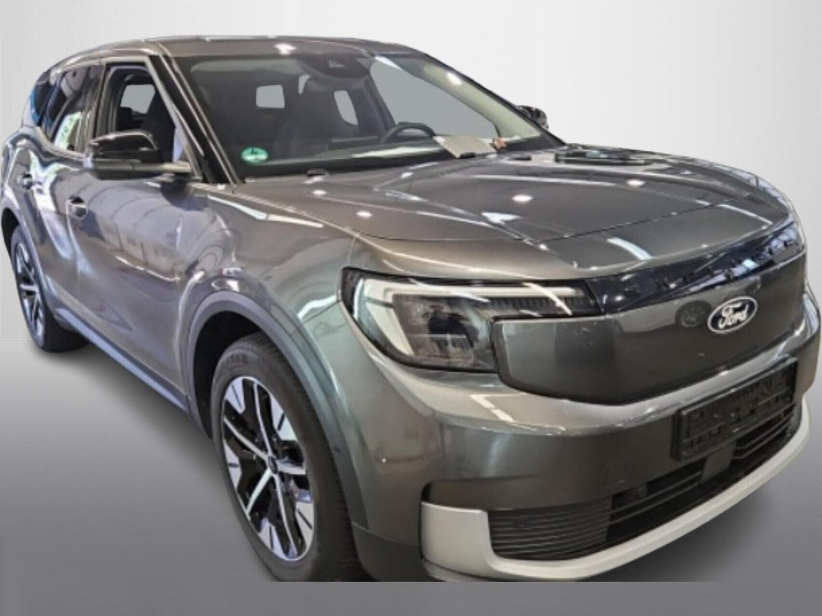 Grå Ford Explorer fra 2025