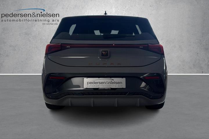 Grå Cupra Born fra 2024