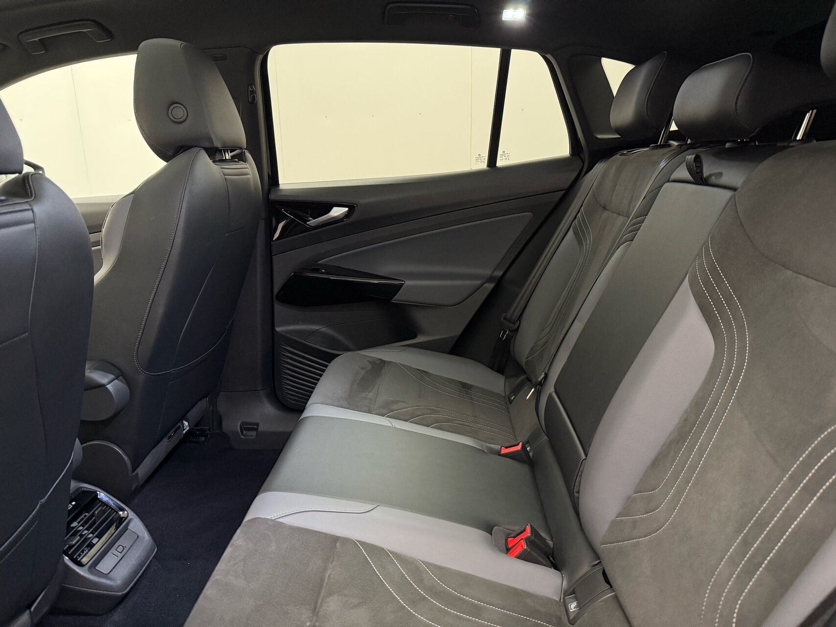 Sort VW ID.4 fra 2023