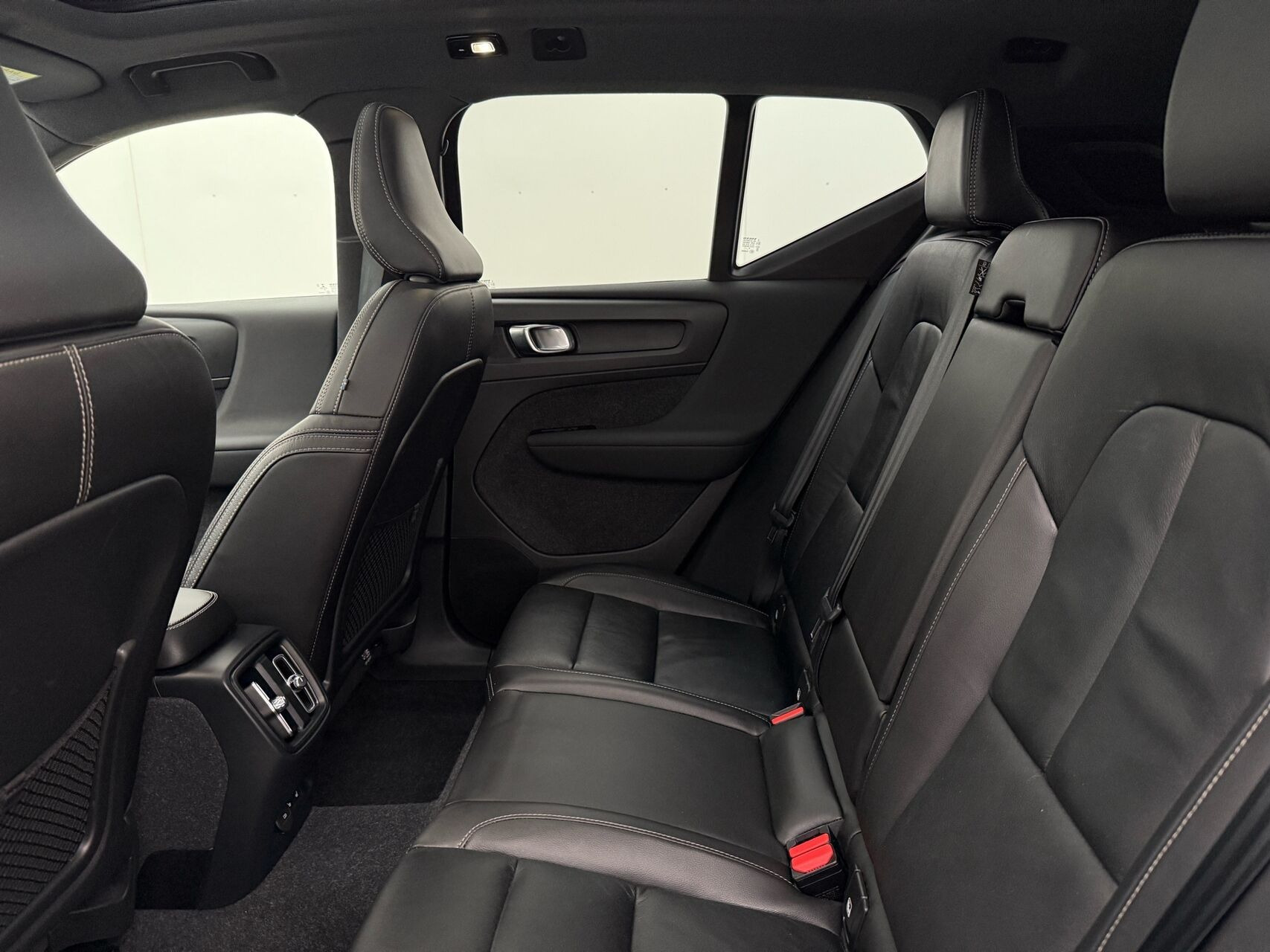 Grøn Volvo XC40 fra 2021