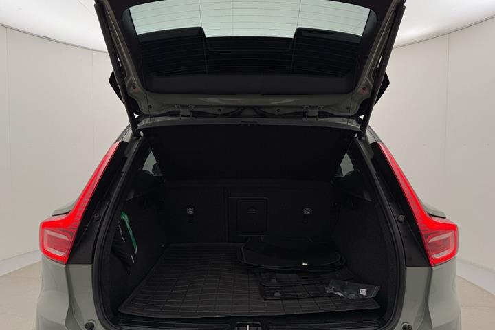 Grøn Volvo XC40 fra 2021