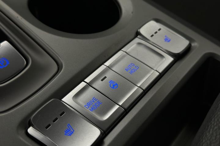 Rød Hyundai Kona fra 2022