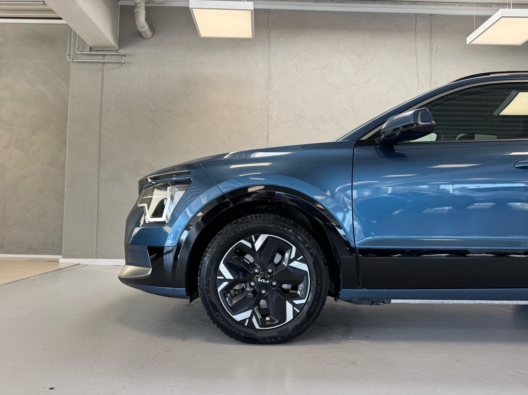 Blå Kia Niro EV fra 2025
