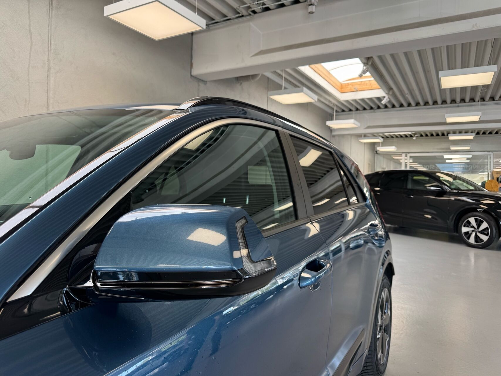 Blå Kia Niro EV fra 2025