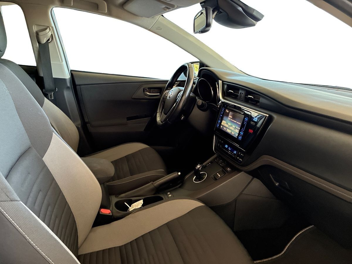 Bronze Toyota Auris fra 2017