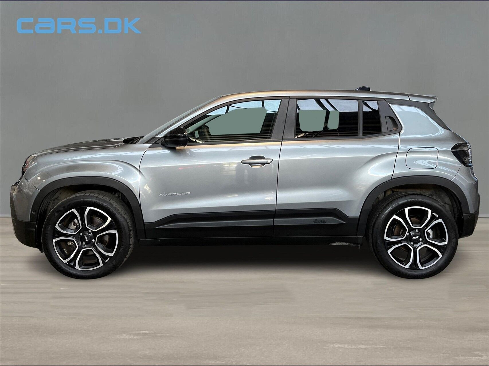 Grå Jeep Avenger fra 2025