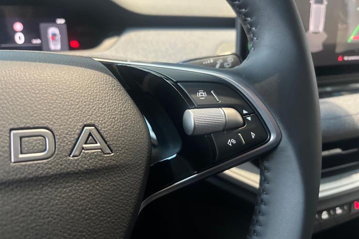 Sort Skoda Enyaq fra 2026