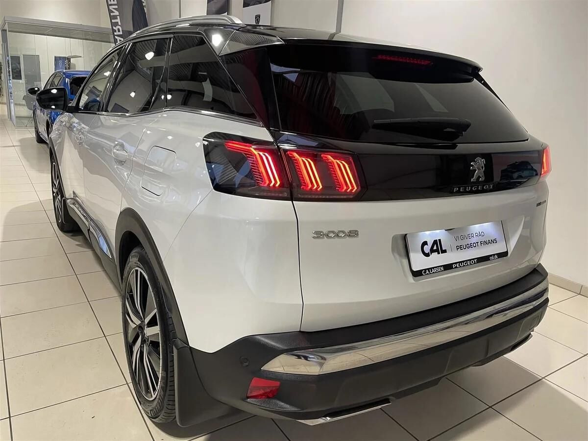 Hvid Peugeot 3008 fra 2022