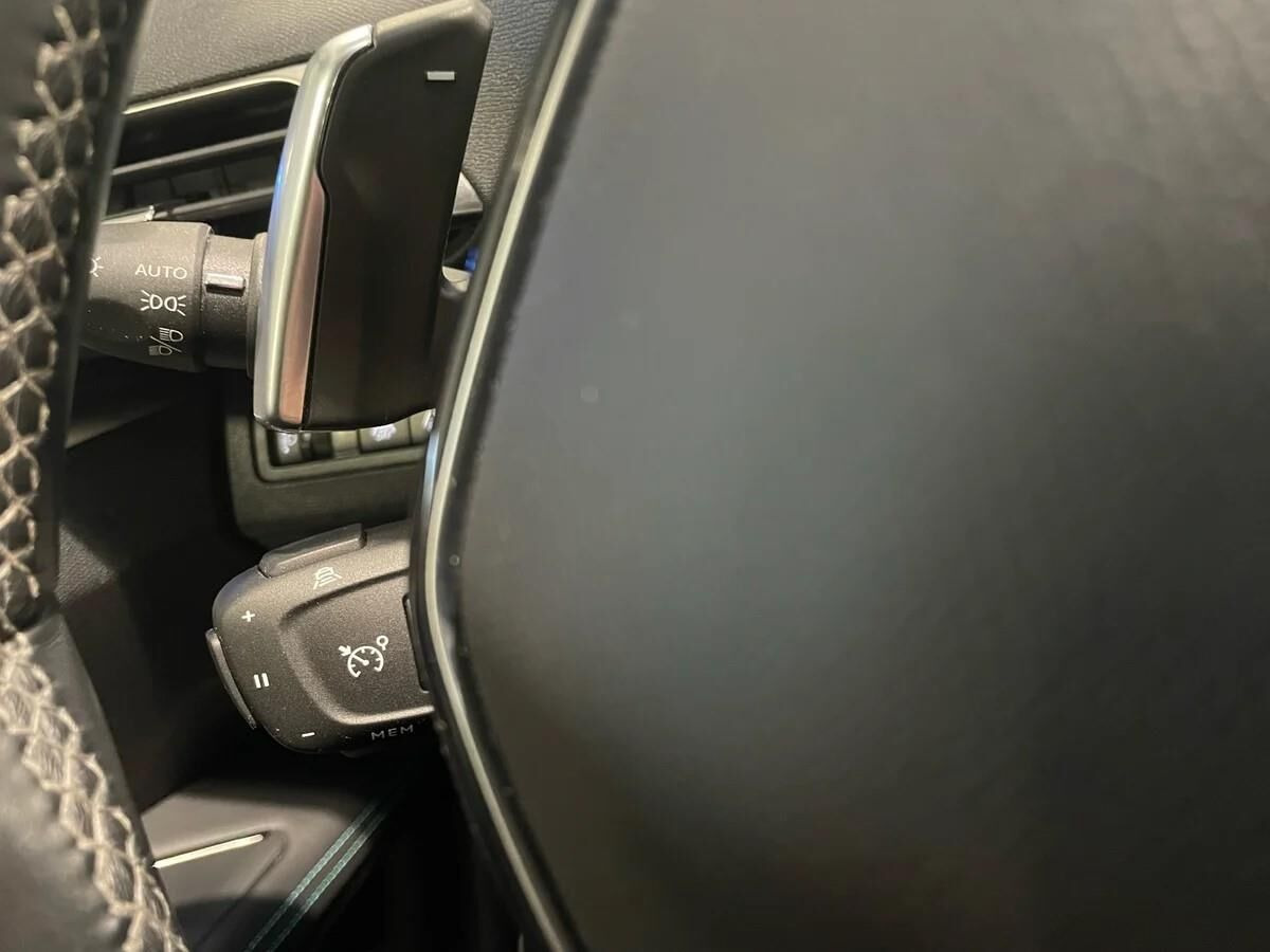 Hvid Peugeot 3008 fra 2022