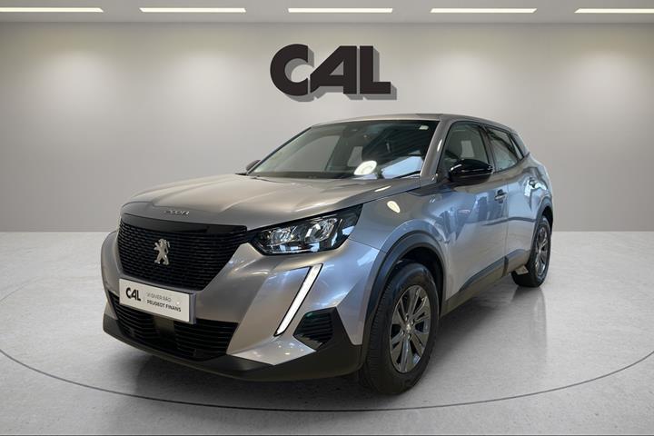 Sølv Peugeot 2008 fra 2022