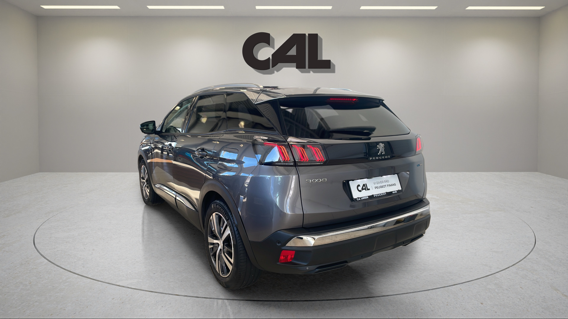 Grå Peugeot 3008 fra 2021