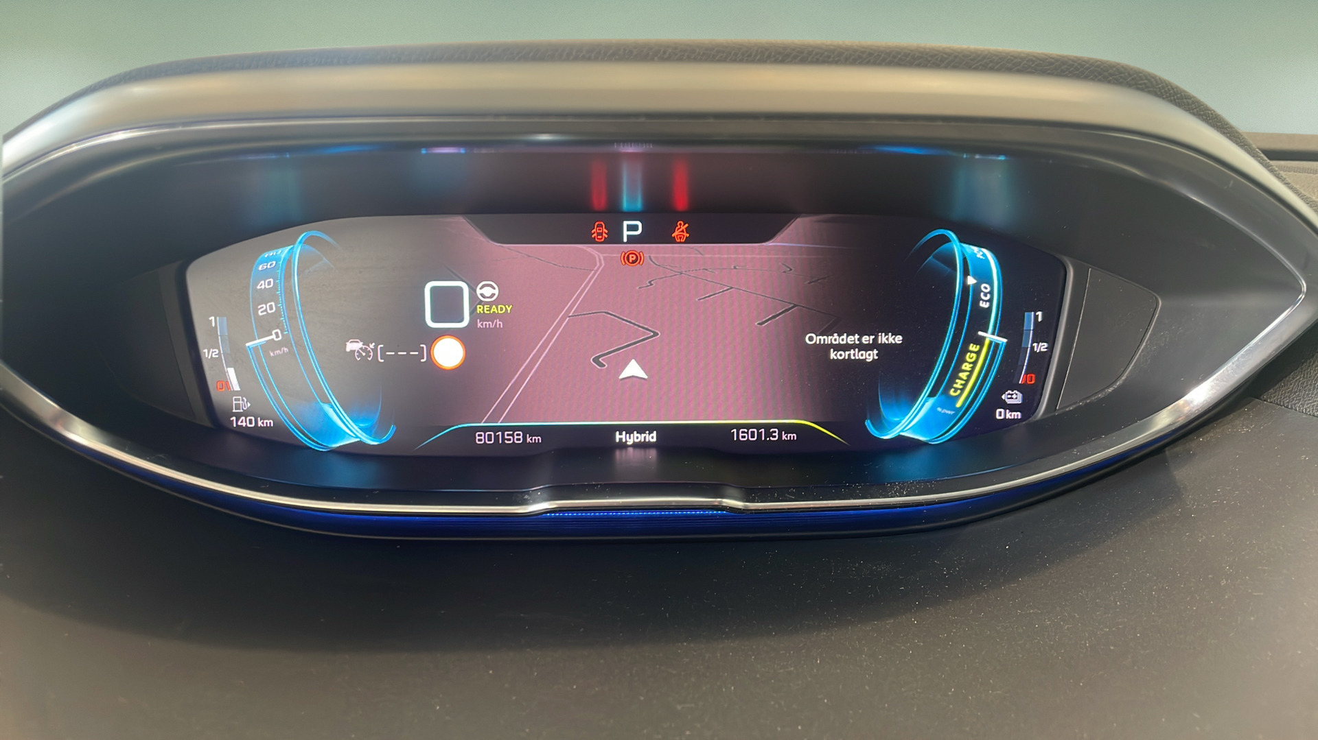 Grå Peugeot 3008 fra 2021