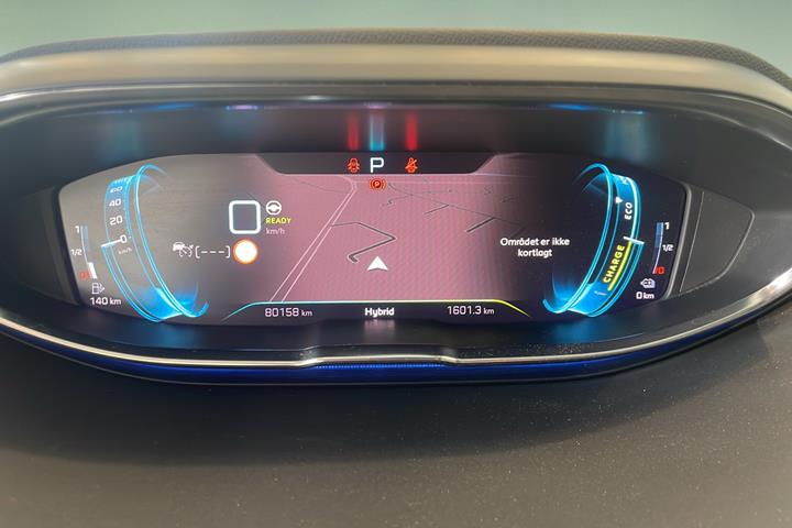 Grå Peugeot 3008 fra 2021