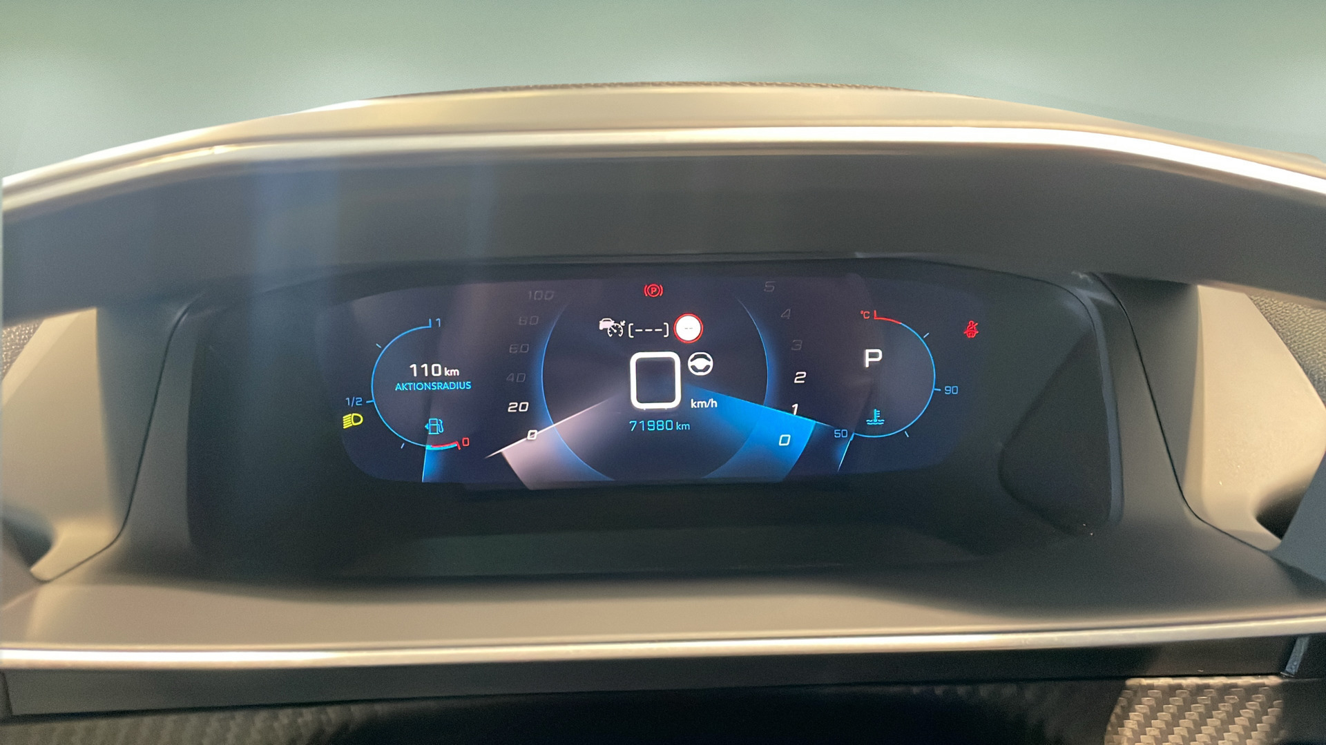 Hvid Peugeot 2008 fra 2021