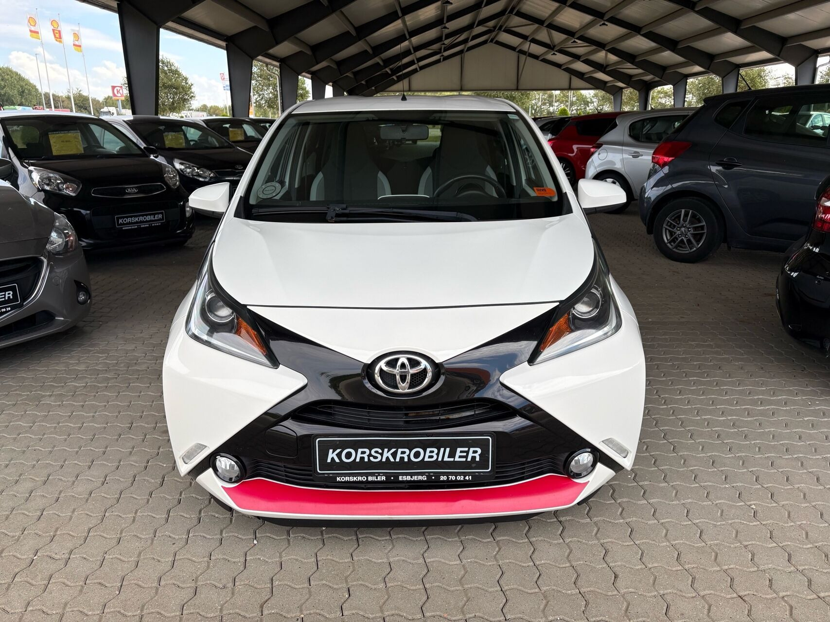 Hvid Toyota Aygo fra 2014