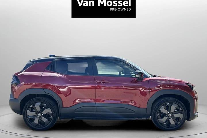 Rød Toyota Urban Cruiser fra 2026