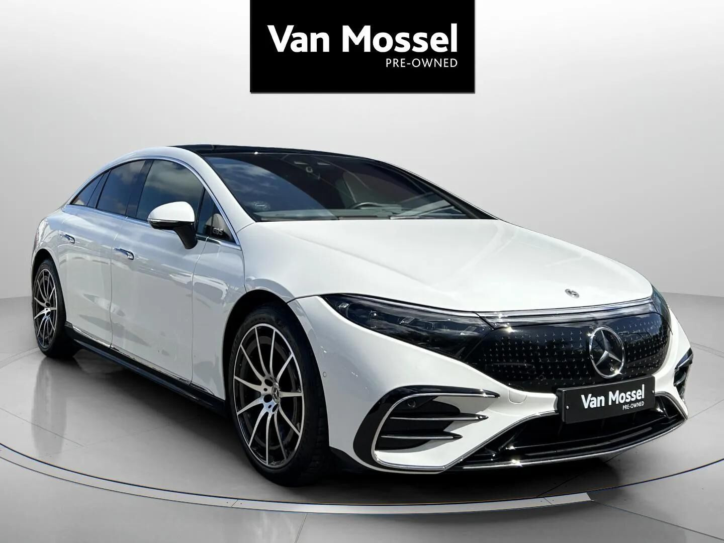Hvid Mercedes EQS 450+ fra 2022