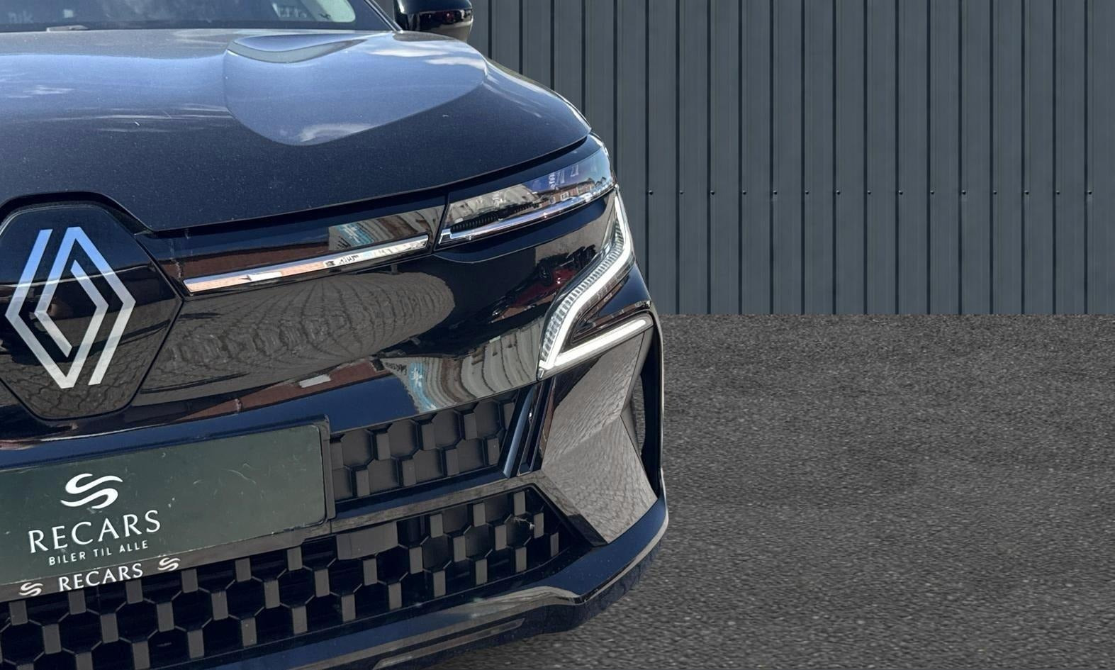 Sort Renault Megane E-Tech fra 2023