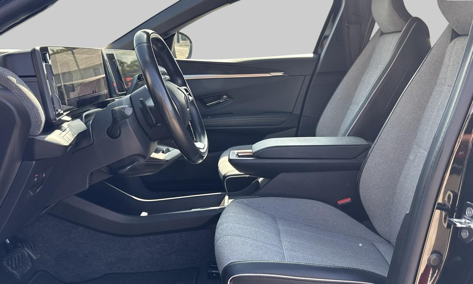 Sort Renault Megane E-Tech fra 2023