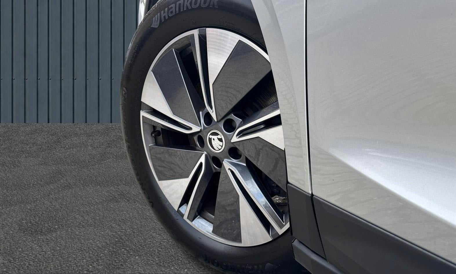 Sølv Skoda Enyaq fra 2023
