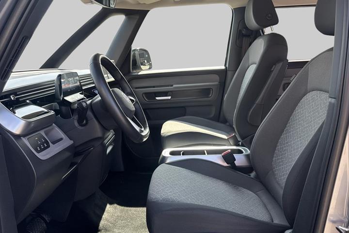 Sølv VW ID.Buzz fra 2025