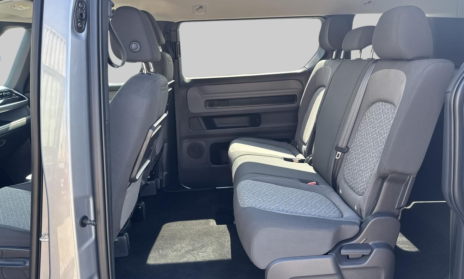 Sølv VW ID.Buzz fra 2025