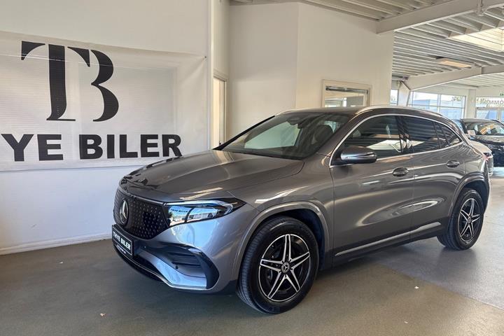 Grå Mercedes EQA250+ fra 2025 set udefra