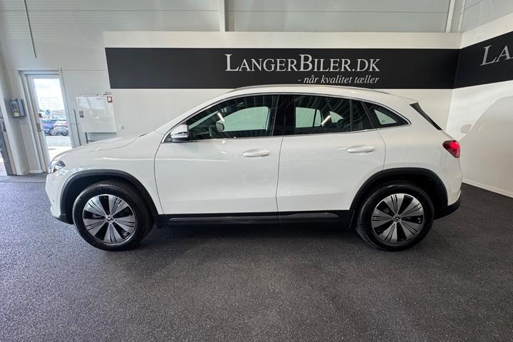 Hvid Mercedes EQA250+ fra 2026
