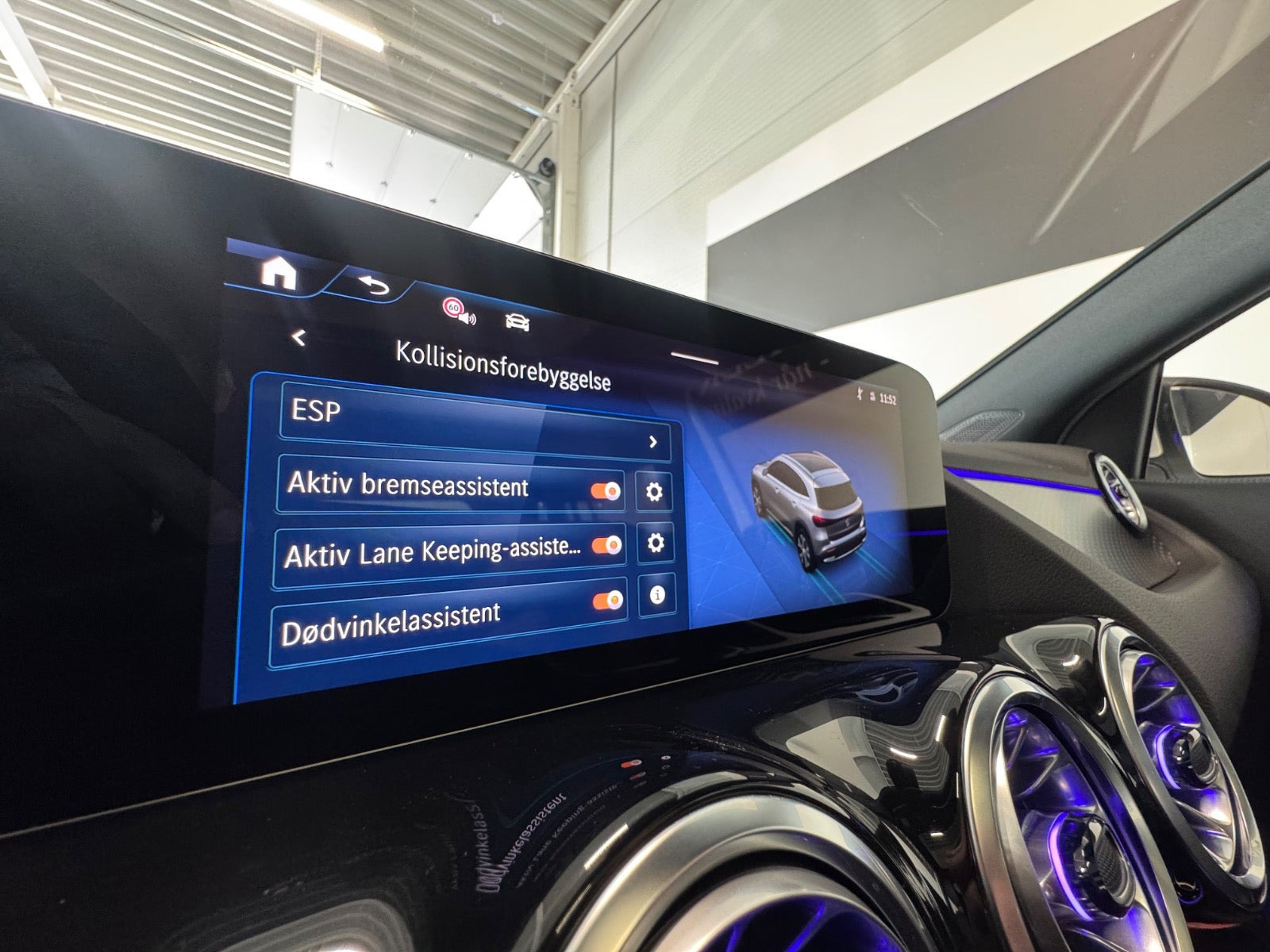 Hvid Mercedes EQA250+ fra 2026