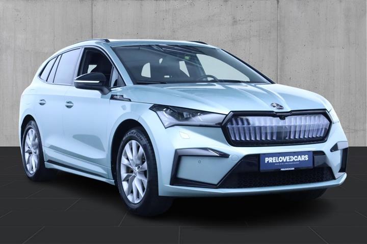 Grøn Skoda Enyaq fra 2023