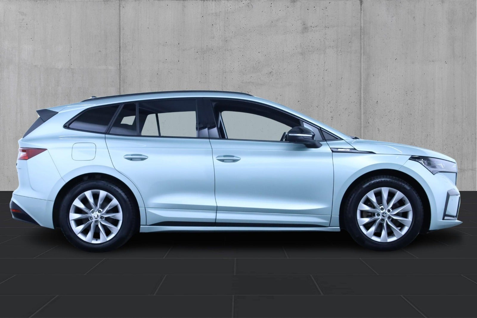 Grøn Skoda Enyaq fra 2023