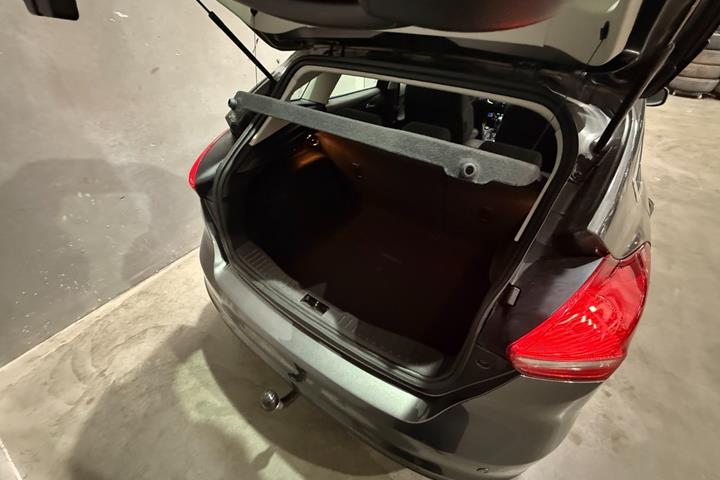 undefined Ford Focus fra 2016
