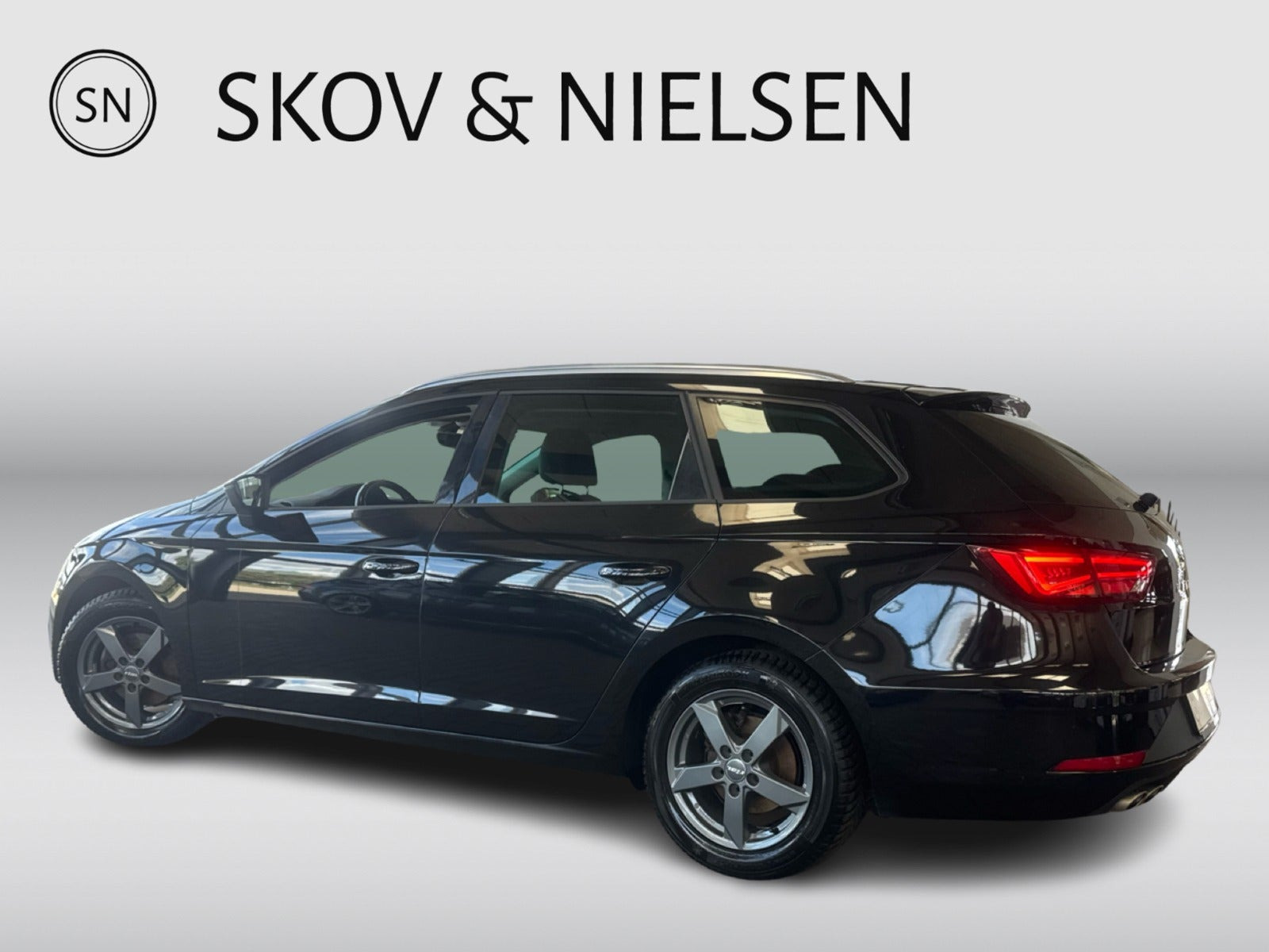 Sort Seat Leon fra 2019